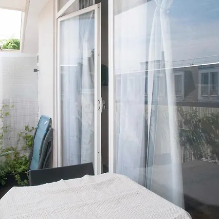 34m With Balcony In The Heart Of