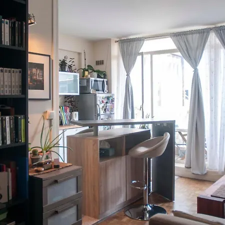 34m With Balcony In The Heart Of パリ