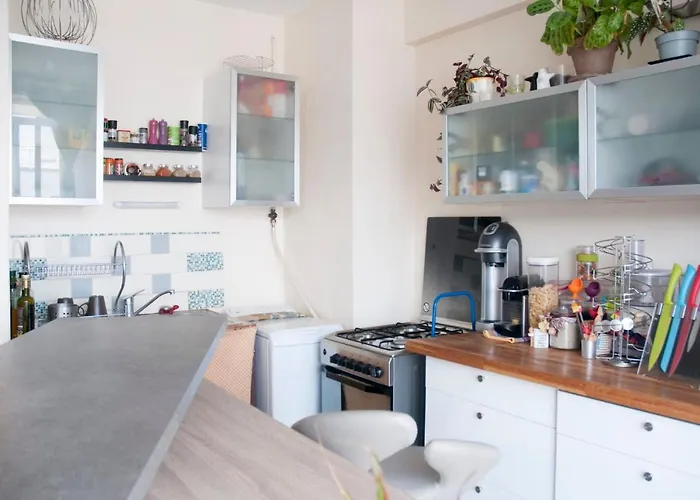 34m With Balcony In The Heart Of